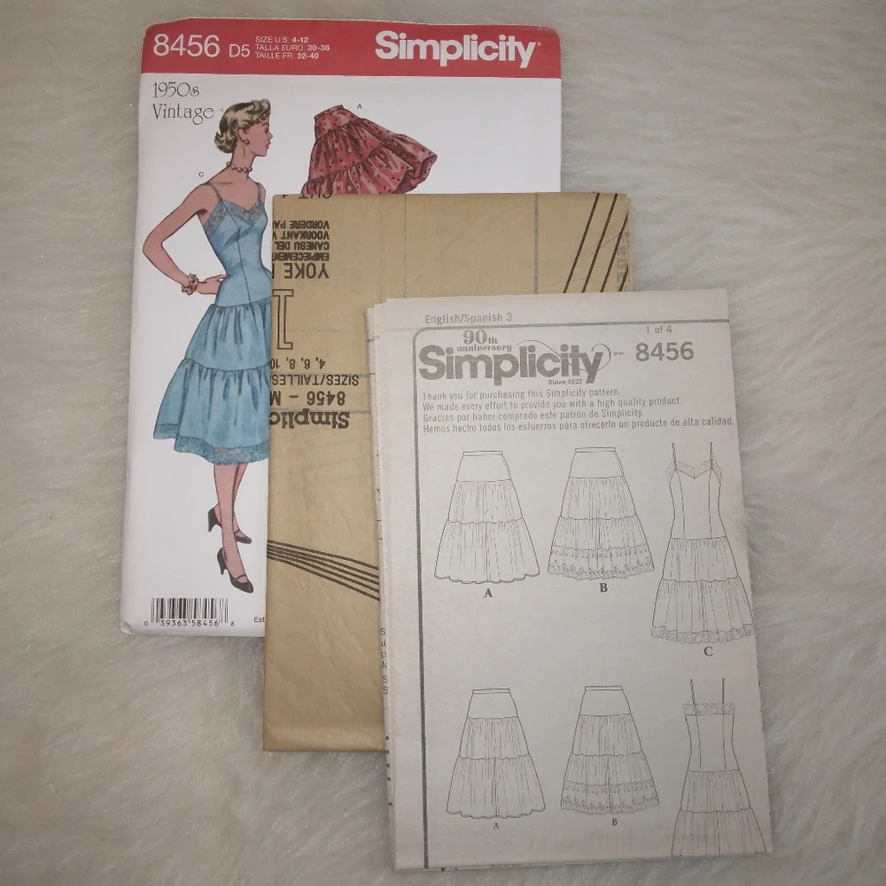 Simplicity 8456, 1950s style slip and Petticoat, Size 4-12